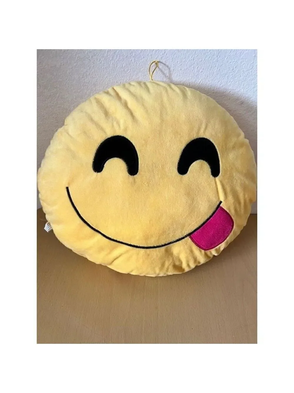Emoji Yummy pillow